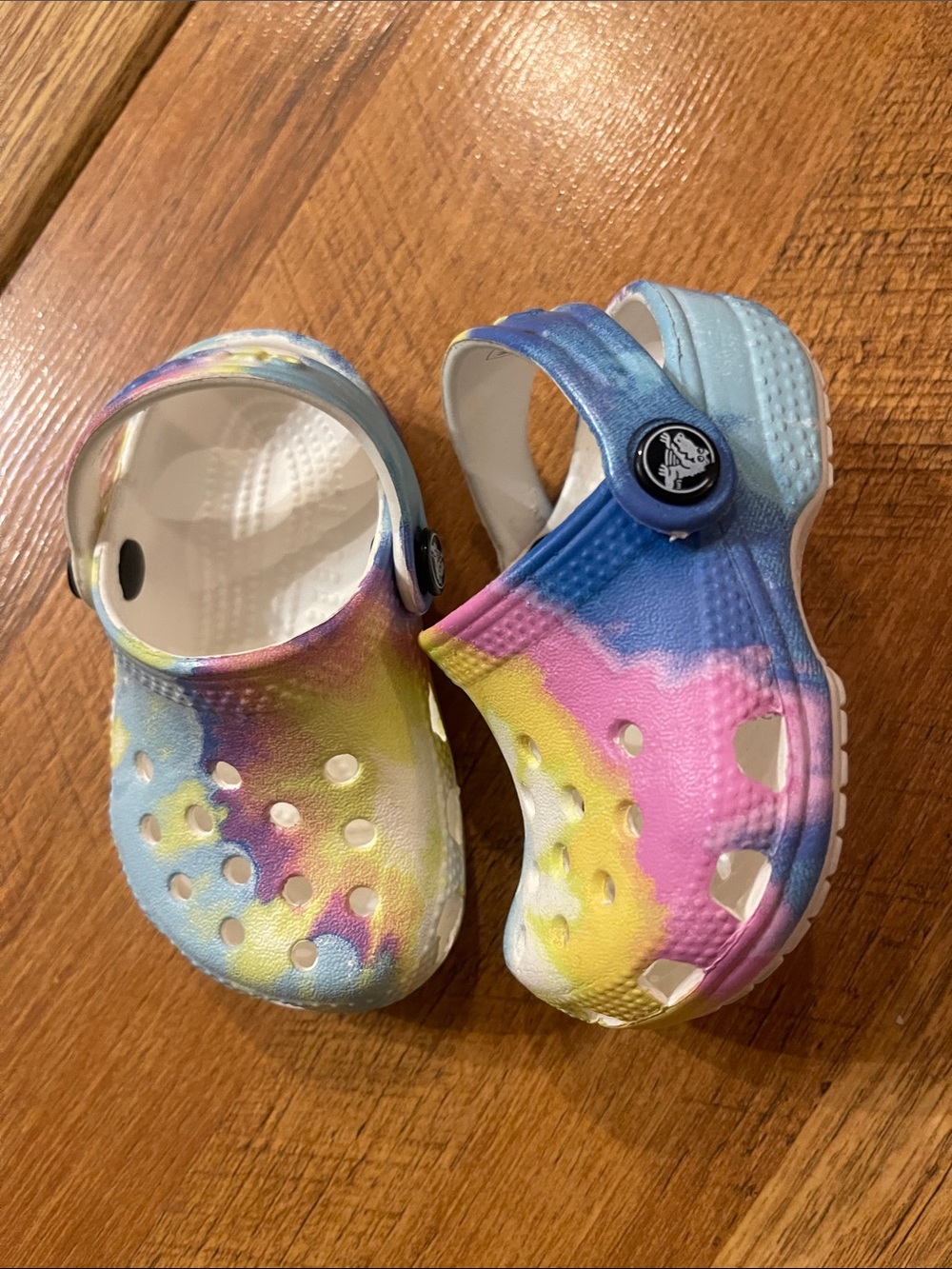 Crocs - Picture 2 of 6